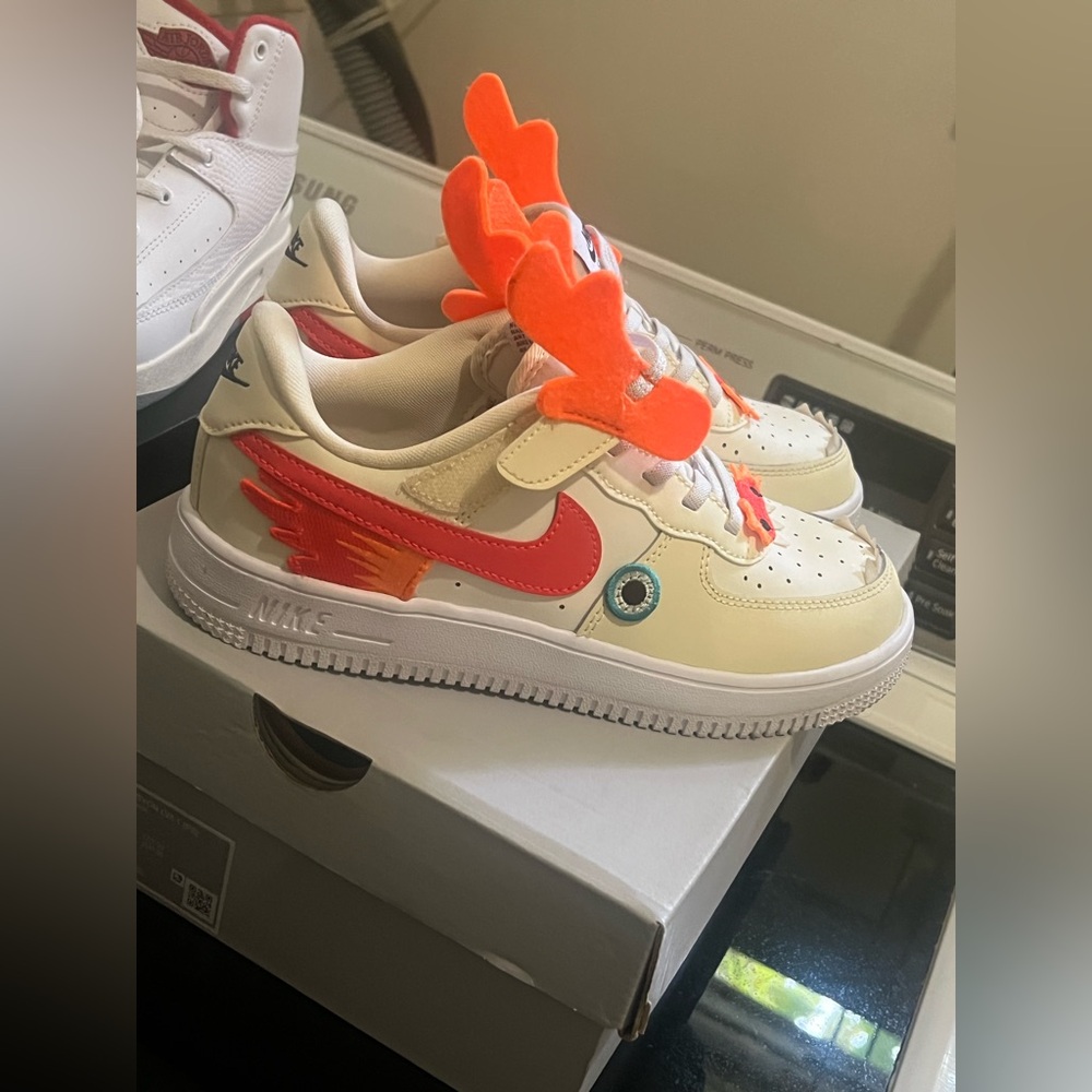 Air Force 1 Low LV8 EasyOn PS 'Year of the Dragon' size 3k